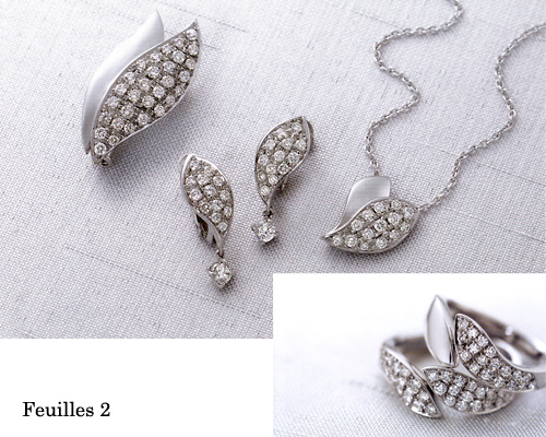 �j�i���b�` �W���G���[�ł��BFeuilles (�z���C�g�S�[���h�_�C�������h�u���[�`�E�z���C�g�S�[���h�_�C�������h�C�������O�E�z���C�g�S�[���h�_�C�������h�l�b�N���X�E�v���`�i�_�C�������h�����O)